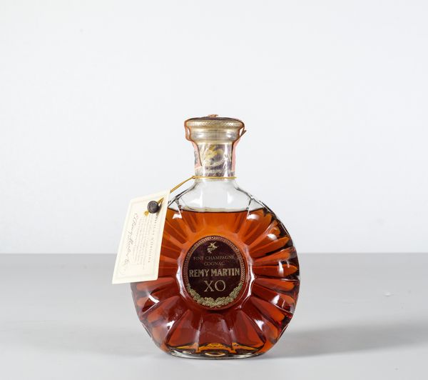 Remy Martin, Fine Champagne Cognac Extra Old  - Asta Heritage. Vini e Distillati da Collezione - Associazione Nazionale - Case d'Asta italiane