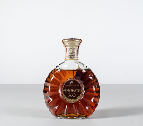 Remy Martin, Fine Champagne Cognac Extra Old  - Asta Heritage. Vini e Distillati da Collezione - Associazione Nazionale - Case d'Asta italiane