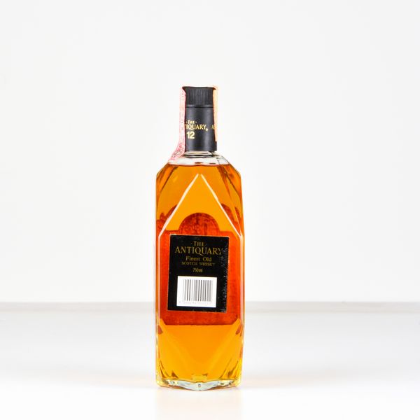 J&W Hardie, The Antiquary Finest Old Whisky 12 years old  - Asta Heritage. Vini e Distillati da Collezione - Associazione Nazionale - Case d'Asta italiane