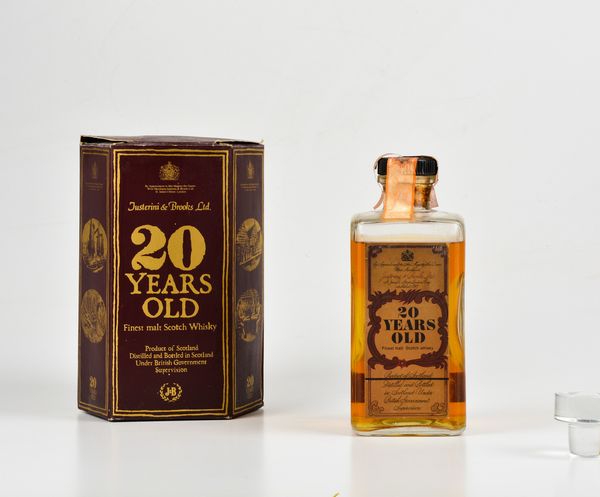 Justerini & Brooks, Finest Malt Scotch Whisky 20 years old Decanter  - Asta Heritage. Vini e Distillati da Collezione - Associazione Nazionale - Case d'Asta italiane