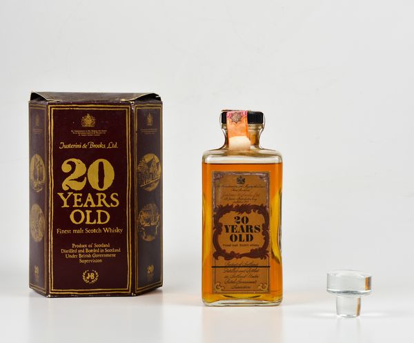 Justerini & Brooks, Finest Malt Scotch Whisky 20 years old Decanter  - Asta Heritage. Vini e Distillati da Collezione - Associazione Nazionale - Case d'Asta italiane