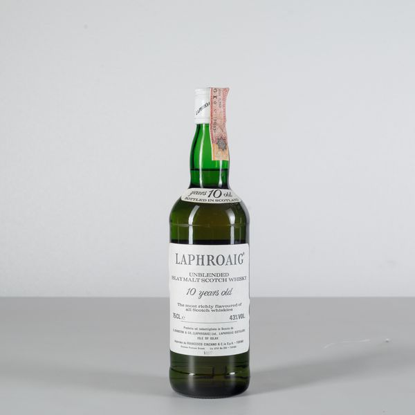 Laphroaig, Unblended Islay Malt Scotch Whisky 10 years old  - Asta Heritage. Vini e Distillati da Collezione - Associazione Nazionale - Case d'Asta italiane