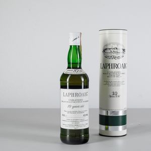 Laphroaig, Unblended Islay Malt Scotch Whisky 10 years old  - Asta Heritage. Vini e Distillati da Collezione - Associazione Nazionale - Case d'Asta italiane