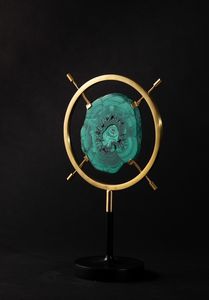 Fetta di Malachite in supporto circolare verticale  - Asta Mirabilia Naturalia - Associazione Nazionale - Case d'Asta italiane