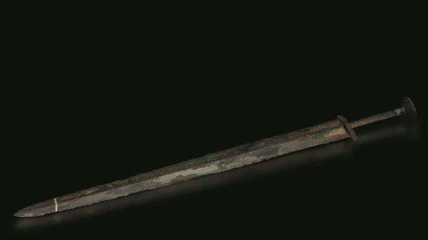 Importante spada in bronzo, Cina, probabilmente Dinastia Shang (1750-1028 a.C.)  - Asta Fine Chinese Works of Art - Associazione Nazionale - Case d'Asta italiane