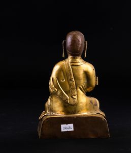 Figura di monaco in bronzo dorato, Tibet, XIX secolo  - Asta Fine Chinese Works of Art - Associazione Nazionale - Case d'Asta italiane