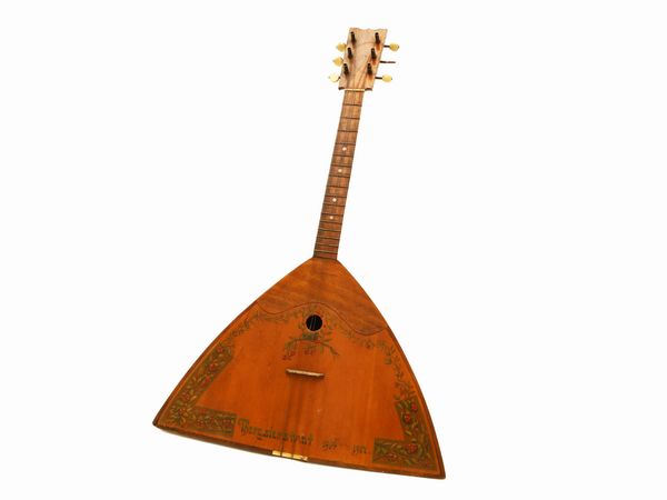 Balalaika  - Asta Curiosit siciliane e strumenti musicali da Casa D'Agata - Associazione Nazionale - Case d'Asta italiane