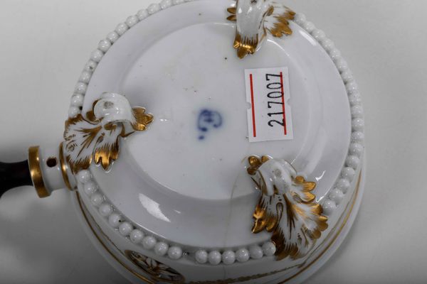 Bruciaprofumi San Pietroburgo, Manifattura Imperiale, periodo di Caterina II, 1762-1796  - Asta Ceramiche | Cambi Time - Associazione Nazionale - Case d'Asta italiane