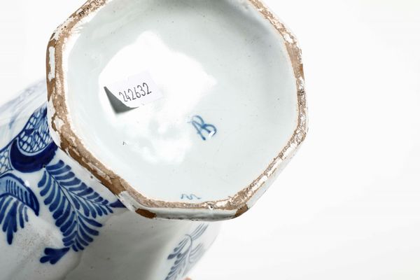 Vaso con coperchio Olanda, Delft, seconda met XVIII secolo  - Asta Ceramiche | Cambi Time - Associazione Nazionale - Case d'Asta italiane