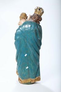 Madonna delluva in legno policromo e dorato nei modi dellarte barocca, scultore doltralpe del XX secolo  - Asta Scultura e Oggetti d'Arte | Cambi Time - Associazione Nazionale - Case d'Asta italiane