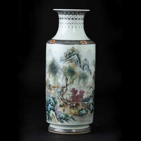 Vaso in porcellana con raffigurazioni di paesaggio, Cina, Repubblica, XX secolo  - Asta Chinese Works of Art - Associazione Nazionale - Case d'Asta italiane