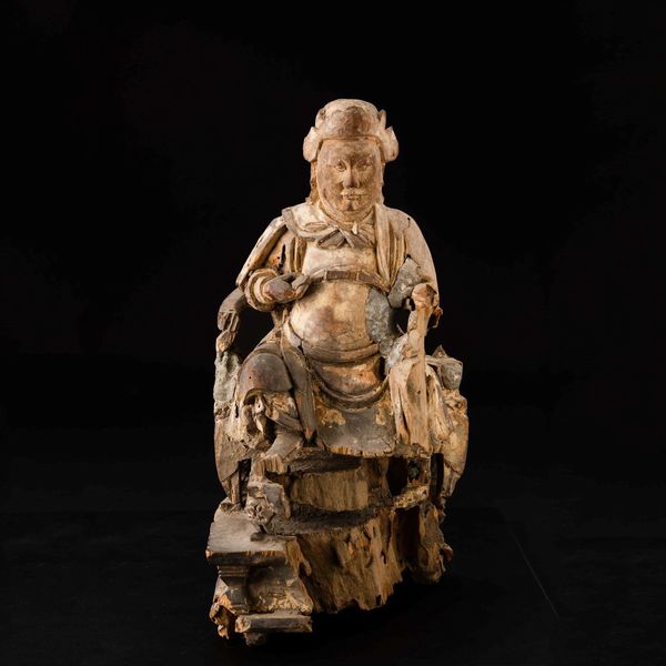 Figura di dignitario scolpita in legno, Cina, Dinastia Ming, XVII secolo  - Asta Chinese Works of Art - Associazione Nazionale - Case d'Asta italiane