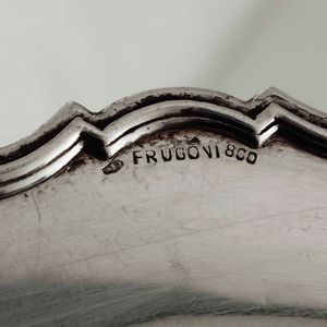 Grande piatto e 12 piattini en suite in argento. Argenteria italiana della prima met del XX secolo per Gioielleria Frugoni, Roma  - Asta Argenti | Cambi Time - Associazione Nazionale - Case d'Asta italiane