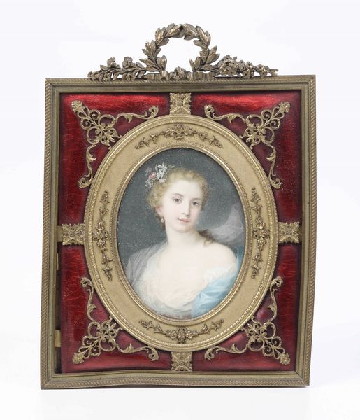 Ritratto femminile, miniatura su cartone. Francia, XIX-XX secolo  - Asta Antiquariato Febbraio | Cambi Time - Associazione Nazionale - Case d'Asta italiane