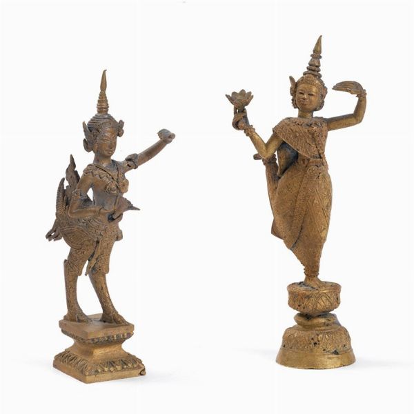 DUE STATUE, THAILANDIA, SEC. XX  - Asta Arte Orientale | Asta a Tempo - Associazione Nazionale - Case d'Asta italiane