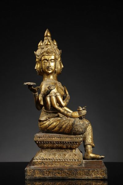 Arte Sud-Est Asiatico : Figura di Phra Phrom in bronzo dorato Thailandia, Rattanakosin (1782-1932) XVIII secolo  - Asta Asta 355 Arte orientale da un'importante collezione privata italiana e altre committenze - Associazione Nazionale - Case d'Asta italiane