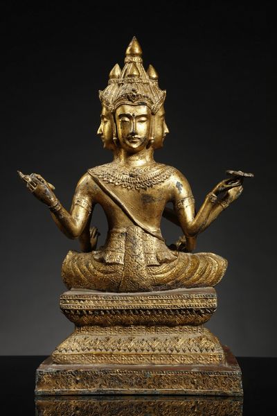 Arte Sud-Est Asiatico : Figura di Phra Phrom in bronzo dorato Thailandia, Rattanakosin (1782-1932) XVIII secolo  - Asta Asta 355 Arte orientale da un'importante collezione privata italiana e altre committenze - Associazione Nazionale - Case d'Asta italiane