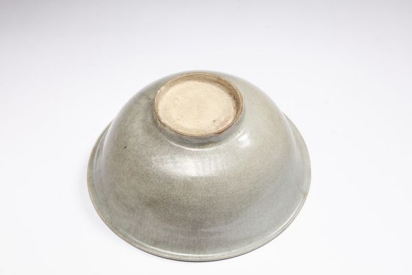 Arte Sud-Est Asiatico : Ciotola celadon craquele Tailandia, Sukhothai (1238-1351)  - Asta Asta 355 Arte orientale da un'importante collezione privata italiana e altre committenze - Associazione Nazionale - Case d'Asta italiane