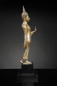 Arte Sud-Est Asiatico : Buddha errante Tailandia, XIX secolo  - Asta Asta 355 Arte orientale da un'importante collezione privata italiana e altre committenze - Associazione Nazionale - Case d'Asta italiane