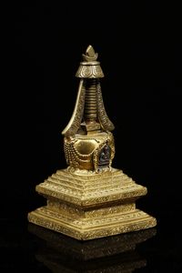 Arte Himalayana - Stupa in bronzo dorato Tibet, XIX secolo