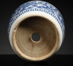 Arte Cinese : Giardiniera bianca e blu China, inizi XX secolo  - Asta Asta 355 Arte orientale da un'importante collezione privata italiana e altre committenze - Associazione Nazionale - Case d'Asta italiane