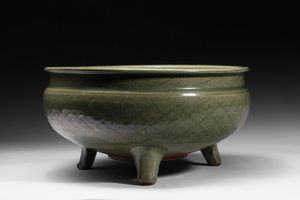 Arte Cinese - Tripode ding celadon  Cina, dinastia Yuan/ Ming