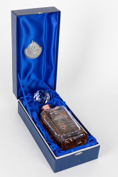 ,Scozia : Bowmore 10 YO The Prestonfield House Decanter  - Asta Vini e Distillati - Associazione Nazionale - Case d'Asta italiane