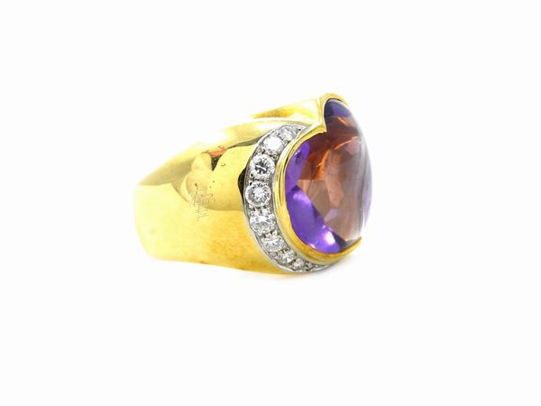 Anello De Lazzari in oro giallo con diamanti e quarzo ametista  - Asta Gioielli d'epoca e Orologi - Associazione Nazionale - Case d'Asta italiane