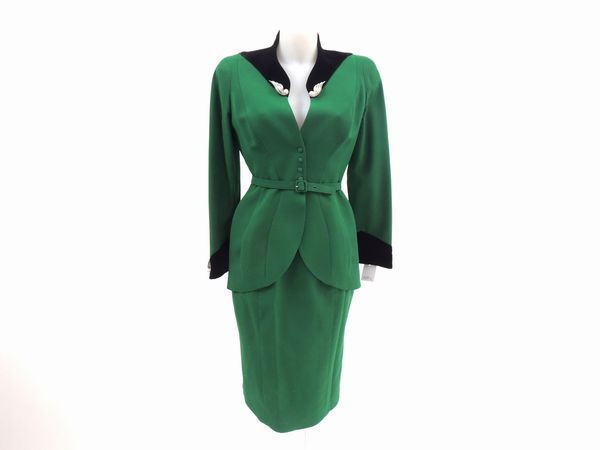 Tailleur in lana verde e velluto nero, Thierry Mugler Paris  - Asta Fashion Vintage e Bijoux / Un guardaroba maschile - Associazione Nazionale - Case d'Asta italiane