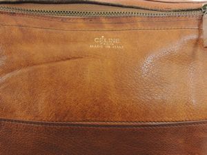 Borsa a tracolla in cuoio, Cline  - Asta Fashion Vintage e Bijoux / Un guardaroba maschile - Associazione Nazionale - Case d'Asta italiane