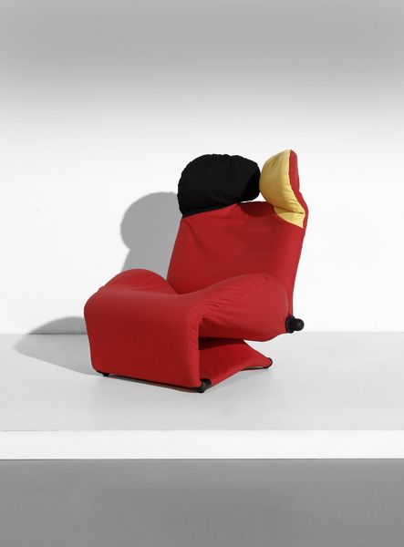 TOSHIYUKI KITA (n. 1942) : Poltrona 111 Wink per Cassina  - Asta Asta 357 | DESIGN E ARTI DECORATIVE DEL NOVECENTO Online - Associazione Nazionale - Case d'Asta italiane