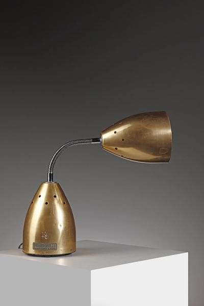 BILL MAX (1908 - 1994) : Lampada da tavolo Sun per Brardinelli  - Asta Asta 357 | DESIGN E ARTI DECORATIVE DEL NOVECENTO Online - Associazione Nazionale - Case d'Asta italiane