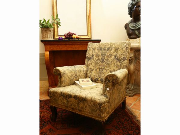 Poltroncina imbottita e rivestita in tessuto floreale  - Asta Arredi, argenti, dipinti e curiosit d'epoca in parte provenienti da Villa Mannelli - Associazione Nazionale - Case d'Asta italiane