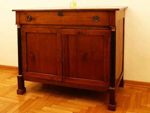 Credenza in ciliegio  - Asta Arredi, argenti, dipinti e curiosit d'epoca in parte provenienti da Villa Mannelli - Associazione Nazionale - Case d'Asta italiane