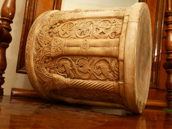 Vaso cilindrico in terracotta di Signa  - Asta Arredi, argenti, dipinti e curiosit d'epoca in parte provenienti da Villa Mannelli - Associazione Nazionale - Case d'Asta italiane