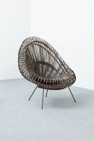 JANINE ABRAHAM : Poltroncina in rattan  struttura in metallo verniciato. Prod. Edition Rougier anni '50 cm 104x100x90  - Asta Asta 202 Design - Associazione Nazionale - Case d'Asta italiane