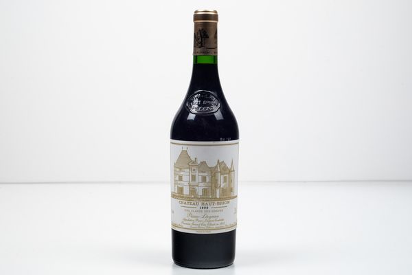 Chateau Haut Brion, Pessac Leognan red  - Asta Vini e Distillati da collezione e da investimento - Associazione Nazionale - Case d'Asta italiane