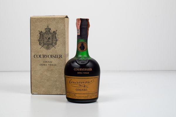 Courvoisier, Cognac Napoleon Extra Vieille  - Asta Vini e Distillati da collezione e da investimento - Associazione Nazionale - Case d'Asta italiane