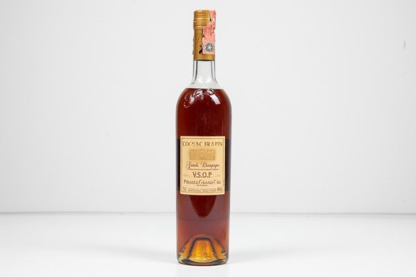 Frapin, Cognac Grande Champagne Cuvee VSOP Rare Premier Grand Cru  - Asta Vini e Distillati da collezione e da investimento - Associazione Nazionale - Case d'Asta italiane