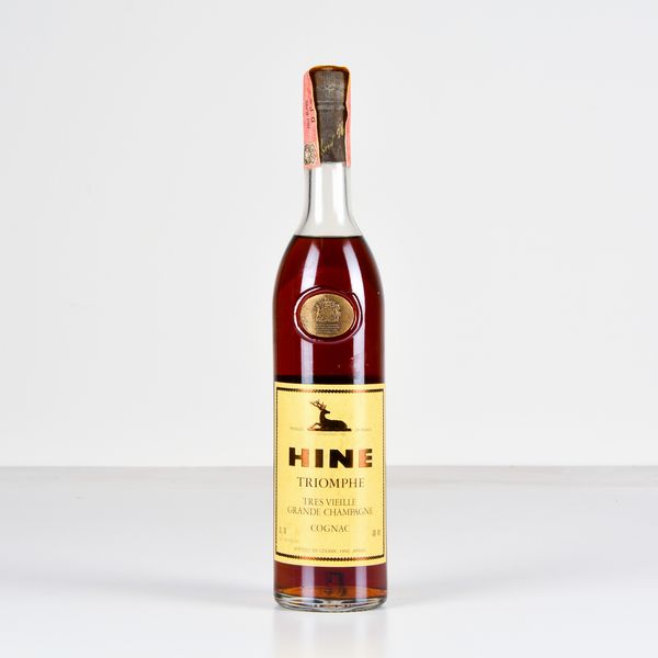 Hine, Grande Champagne Cognac Tres Vieille Triomphe  - Asta Vini e Distillati da collezione e da investimento - Associazione Nazionale - Case d'Asta italiane