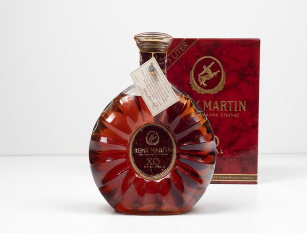 Remy Martin, Fine Champagne Cognac XO Special  - Asta Vini e Distillati da collezione e da investimento - Associazione Nazionale - Case d'Asta italiane