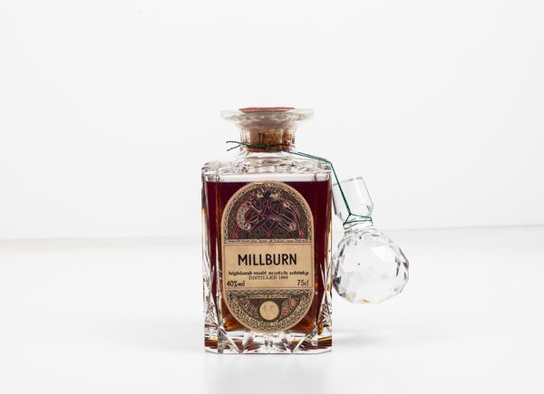 Millburn, Gordon & Macphail, Highland Malt Scotch Whisky 15 years Decanter  - Asta Vini e Distillati da collezione e da investimento - Associazione Nazionale - Case d'Asta italiane