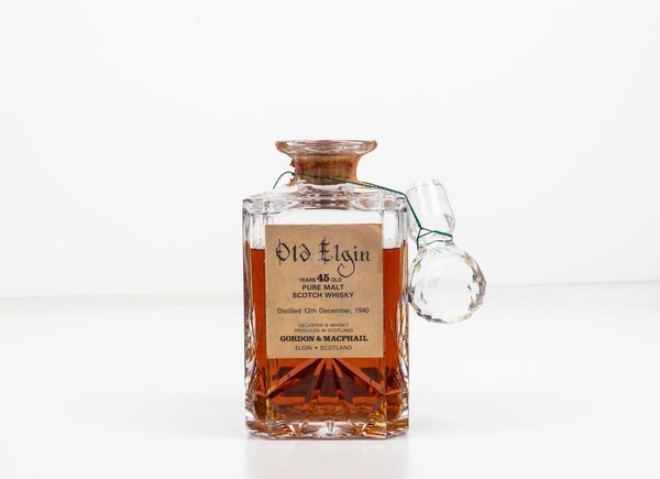 Old Elgin, Gordon & Macphail, Pure Malt Scotch Whisky 45 years old Decanter  - Asta Vini e Distillati da collezione e da investimento - Associazione Nazionale - Case d'Asta italiane