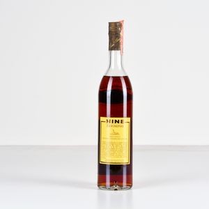 Hine, Grande Champagne Cognac Tres Vieille Triomphe  - Asta Vini e Distillati da collezione e da investimento - Associazione Nazionale - Case d'Asta italiane