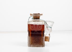 Glen Grant, Gordon & Macphail All Malt Scotch Whisky Decanter  - Asta Vini e Distillati da collezione e da investimento - Associazione Nazionale - Case d'Asta italiane