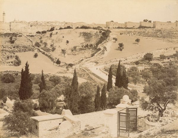 ,George & Constantine Zangaki : Jerusalem, Jardin de Gethsemani ; Jerusalem, Fontaine de la Virgin  - Asta Fotografia dell'800: album di viaggio - Associazione Nazionale - Case d'Asta italiane