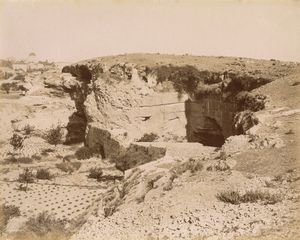 ,George & Constantine Zangaki : Jerusalem, Gethsemani Arbre de l'agonie ; Jerusalem, Grotte de Jeremie  - Asta Fotografia dell'800: album di viaggio - Associazione Nazionale - Case d'Asta italiane