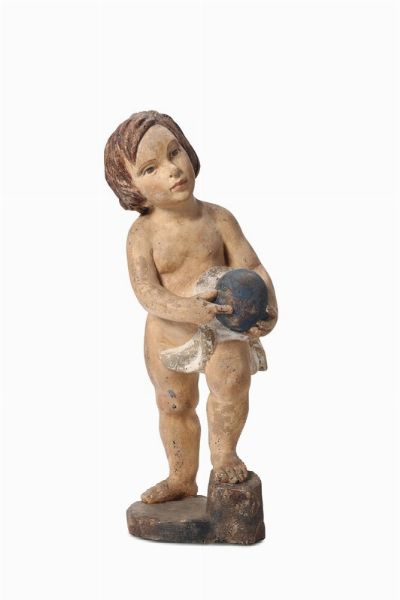 Putto che regge il mondo in legno policromo, scultore barocco del XVII-XVIII secolo  - Asta Antiquariato - Associazione Nazionale - Case d'Asta italiane