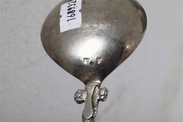 Quattro cucchiai in argento, Olanda XIX secolo  - Asta Antiquariato - Associazione Nazionale - Case d'Asta italiane