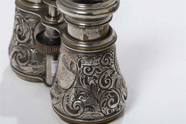 Binocolo in argento, Francia XIX-XX secolo  - Asta Antiquariato - Associazione Nazionale - Case d'Asta italiane